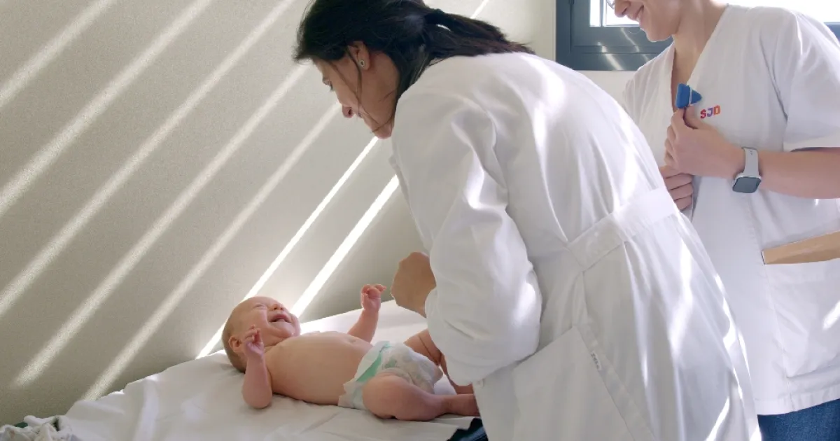 Dr Carme Fons with a patient at SJD Neurology SJD Barcelona Children's Hospital Carme Fons