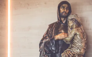 Estatua de San Juan de Dios de la capilla del Hospital Sant Joan de Déu Barcelona
