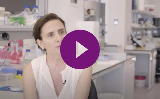 Vídeo "Las terapias avanzadas en el Hospital Sant Joan de Déu" Alessandra Magnani fotograma vídeo "Las terapias avanzadas en el Hospital Sant Joan de Déu"