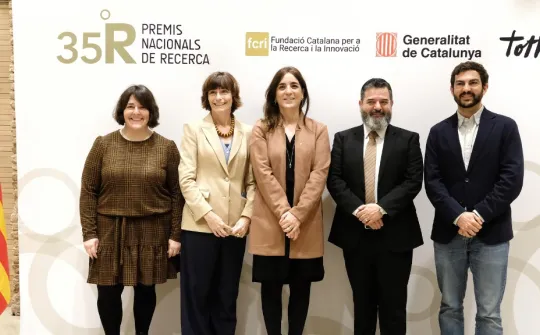 Representantes de i4kids recogiendo el Premi Nacional de Recerca 2024 Representantes de i4kids recogiendo el Premi Nacional de Recerca 2024