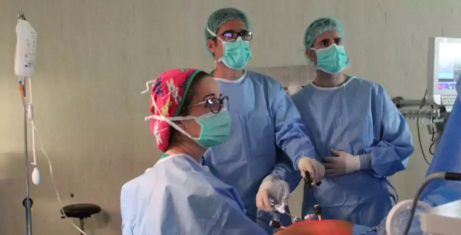 Cirugía laparoscópica de urología infantil en Sant Joan de Déu